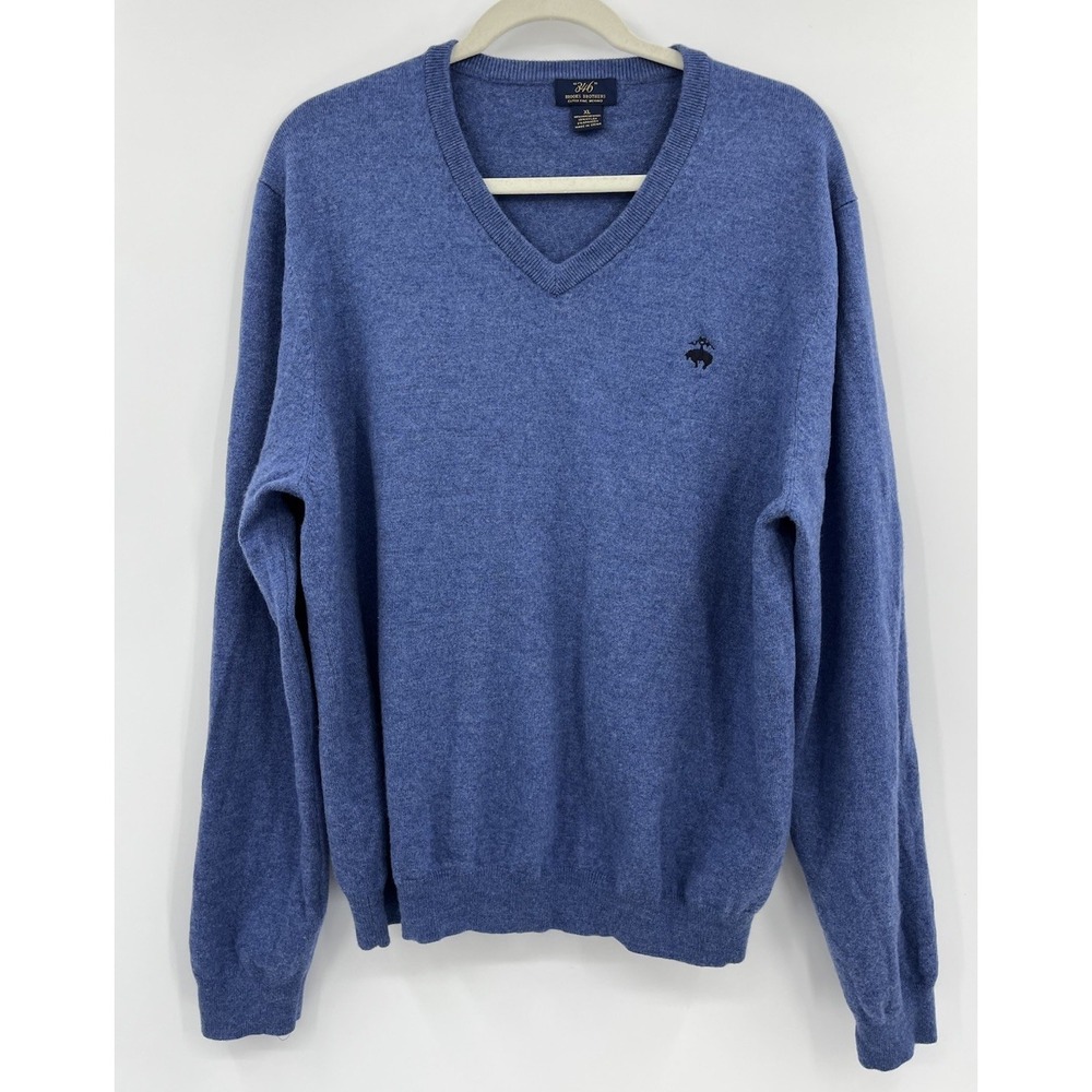 Brooks Brothers 346 Sweater Size XL FITS LIKE A LARGE Merino Wool Blend V Neck